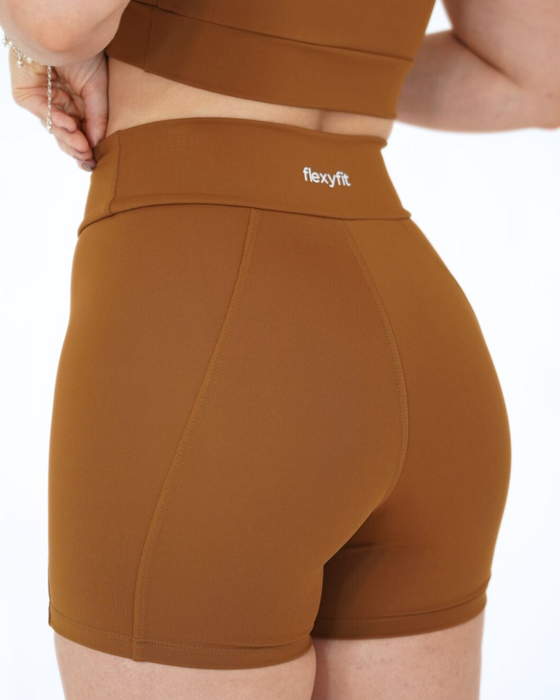 Short Bruna Caramelo